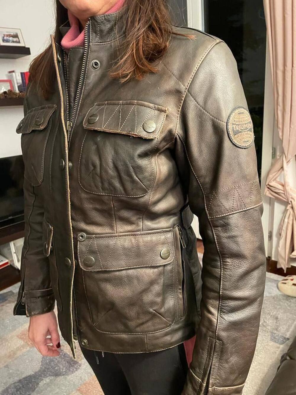 Giubbino in pelle donna originale Triumph – XS (6)