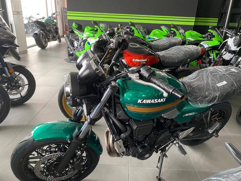 Kawasaki Z 650 RS (2025 - 26) (2)
