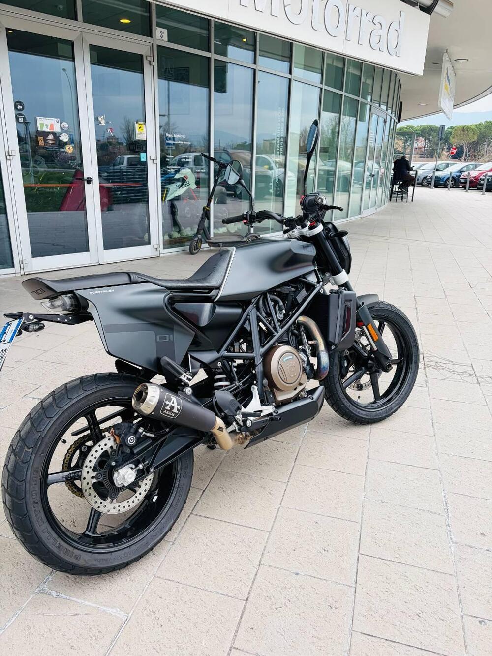 Husqvarna Svartpilen 701 (2019) (3)