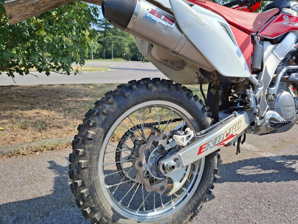 HM CRE F 300 X (2012) (3)