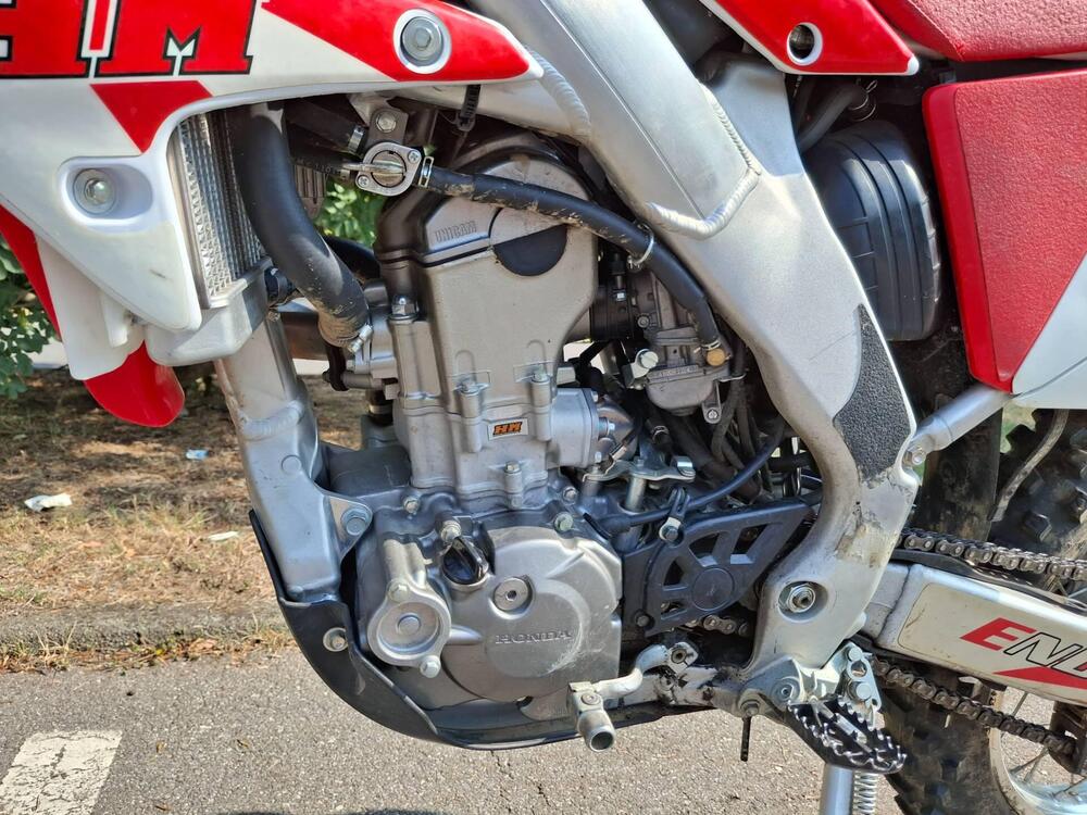 HM CRE F 300 X (2012) (8)