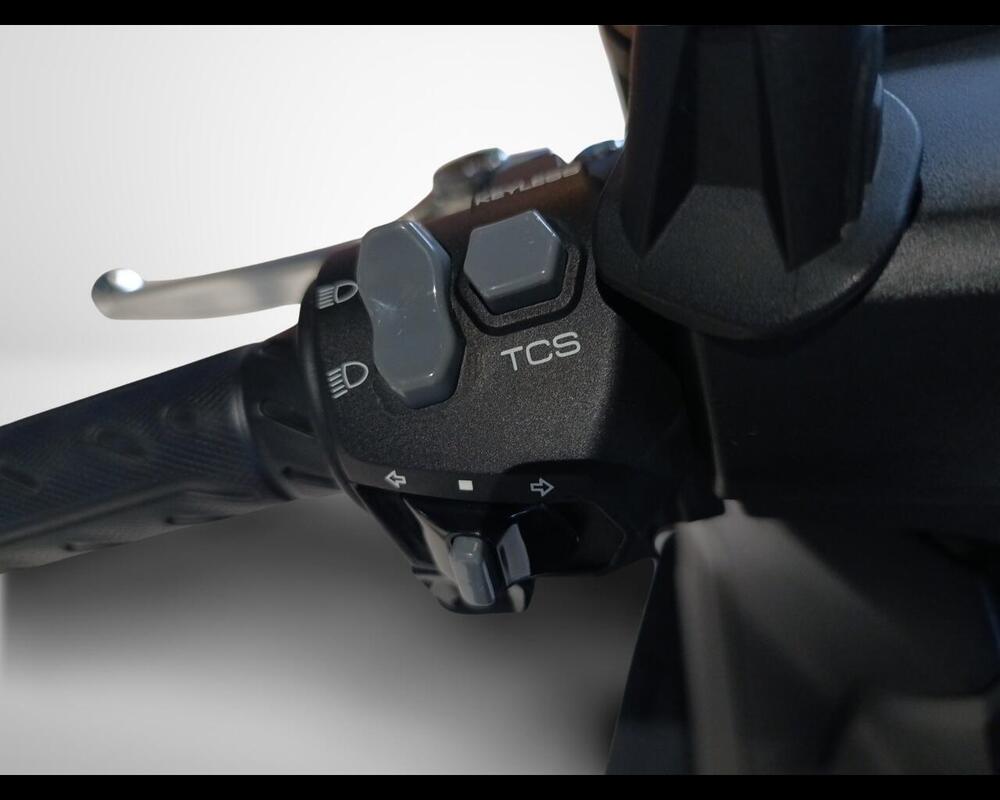 Kymco Downtown 350i GT (2024 - 26) (9)