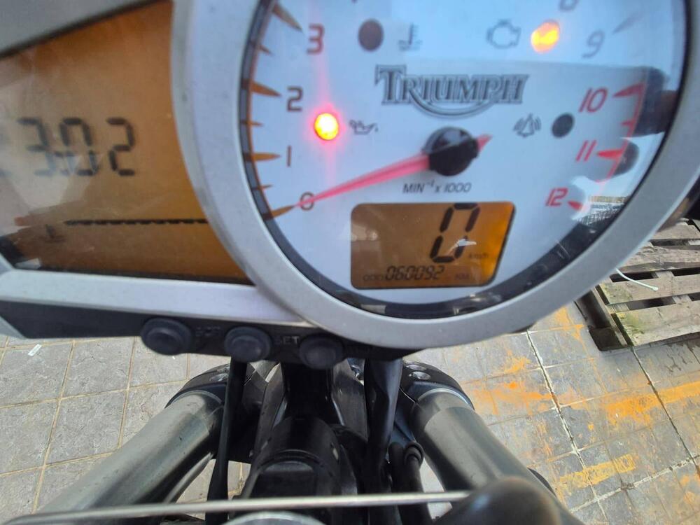 Triumph Speed Triple 1050 (2005 - 11) (7)