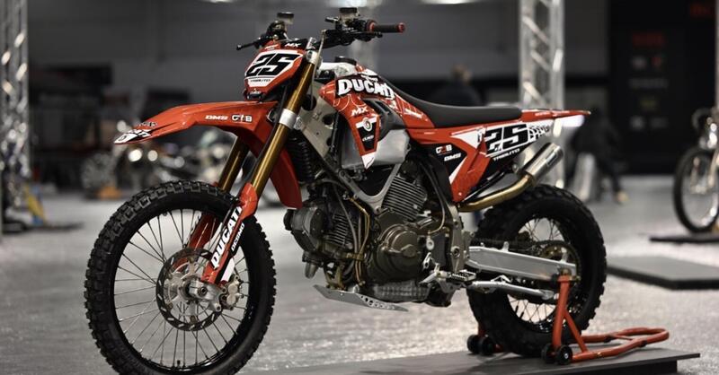 Ducati MX 900 Tributo: la special off-road che celebra il bicilindrico bolognese