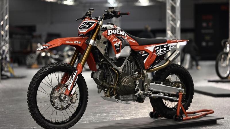 Ducati MX 900 Tributo: la special off-road che celebra il bicilindrico bolognese