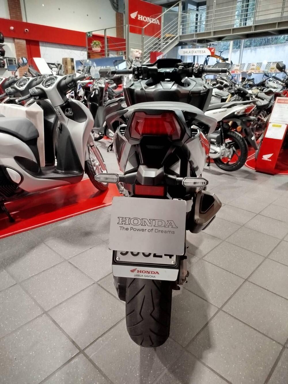 Honda Forza 750 DCT (2021 - 24) (4)