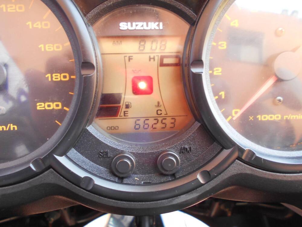Suzuki V-Strom 650DL (2004 - 06) (2)
