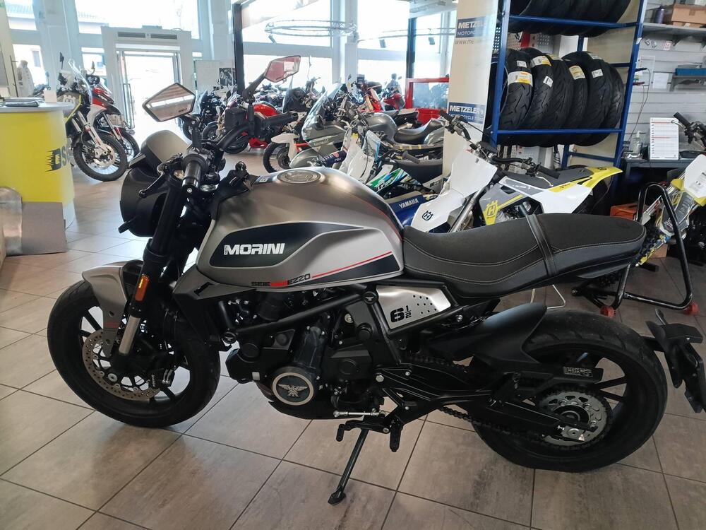 Moto Morini SEIEMMEZZO STR (2022 - 26) (2)