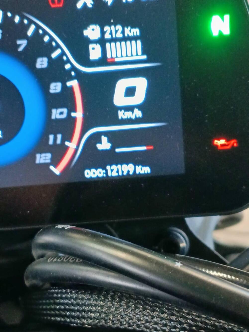 Moto Morini SEIEMMEZZO STR (2022 - 26) (8)