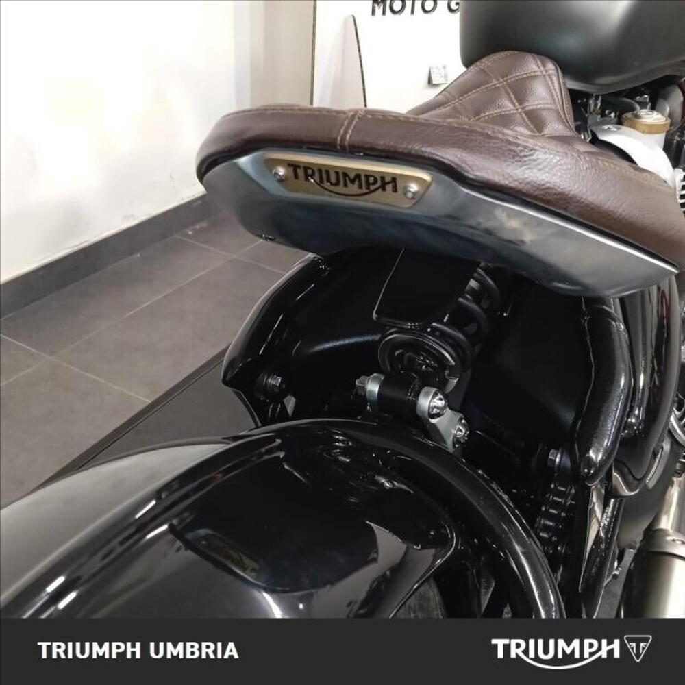 Triumph Bonneville Bobber 1200 (2021 - 25) (6)