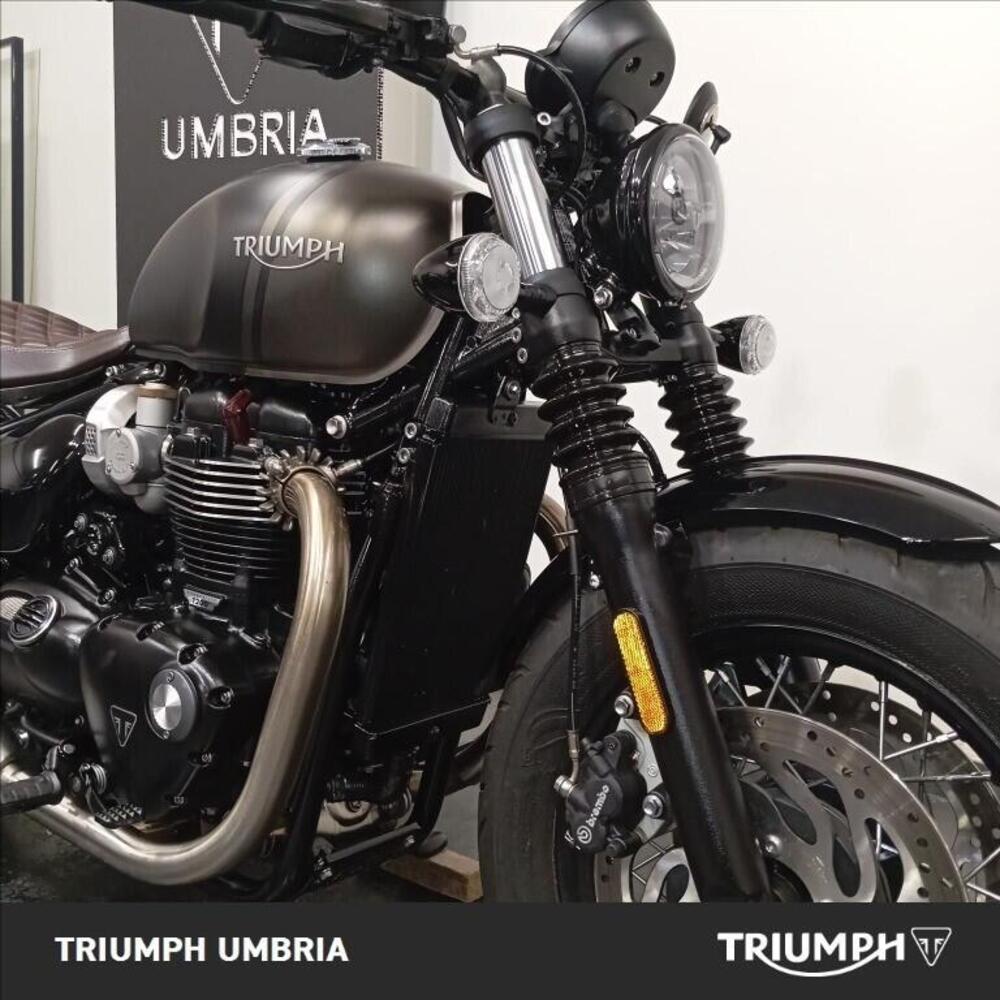 Triumph Bonneville Bobber 1200 (2021 - 25) (11)