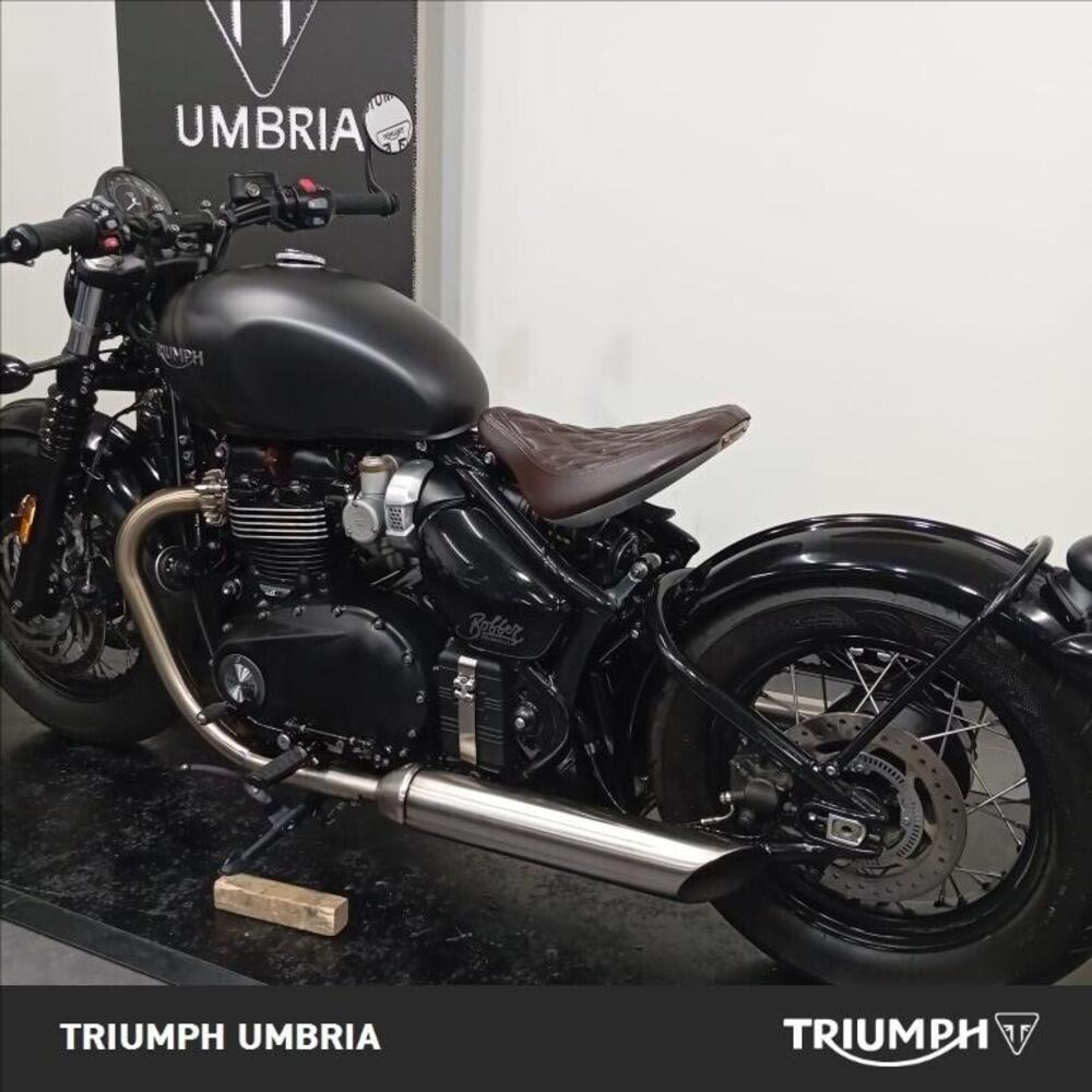 Triumph Bonneville Bobber 1200 (2021 - 25) (4)