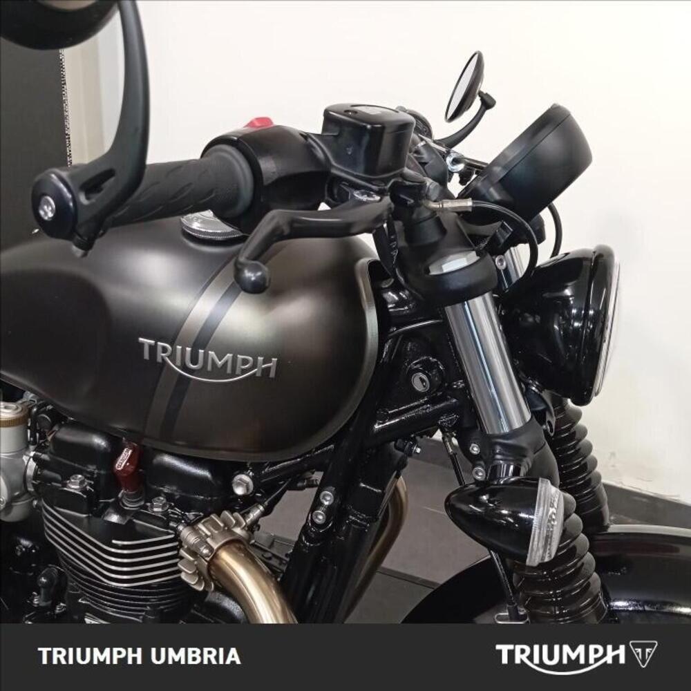 Triumph Bonneville Bobber 1200 (2021 - 25) (12)