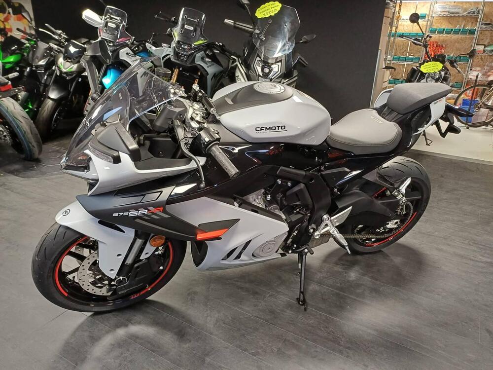 CFMOTO 675SR-R (2025 - 26) (3)