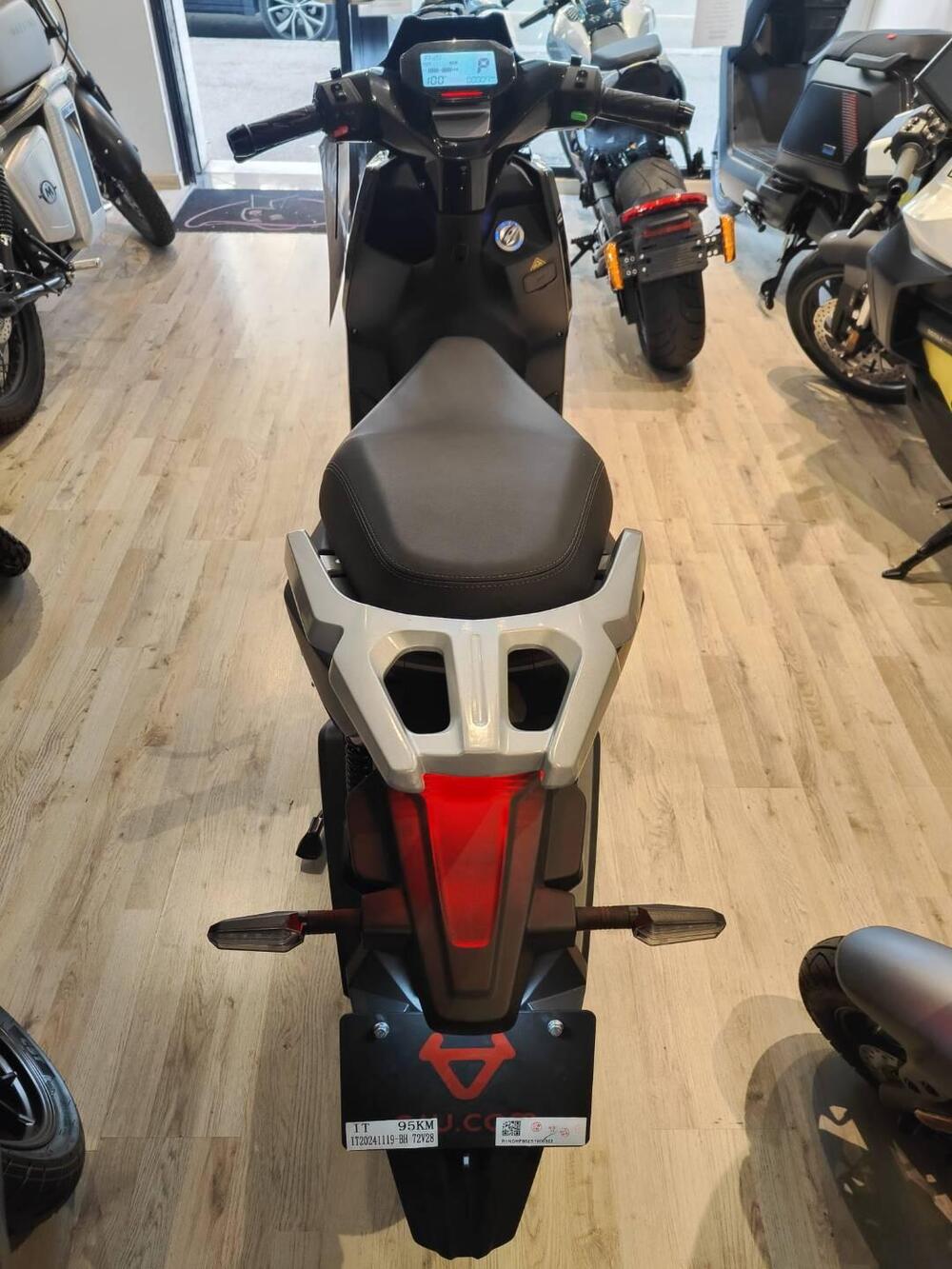 Niu FQi 500 (2025 - 26) (3)