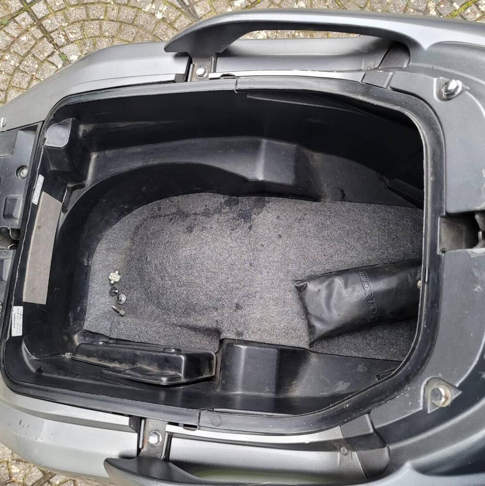 Honda Silver Wing 400 (2006 - 09) (6)