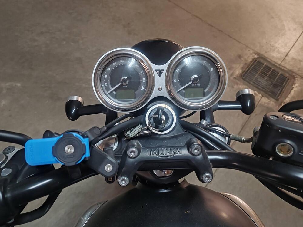 Triumph Bonneville T100 Black (2017 - 20) (4)