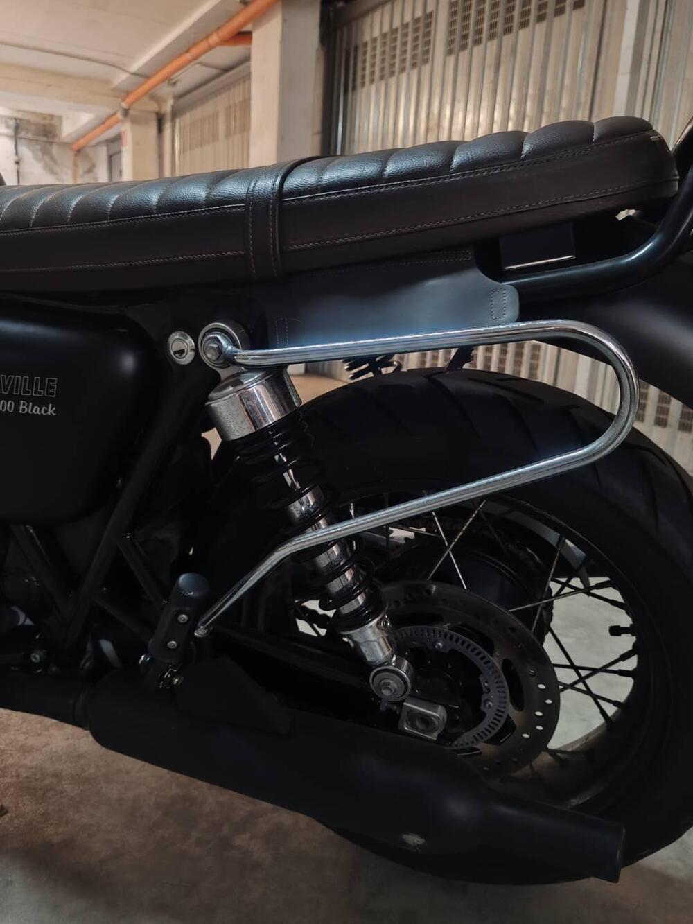 Triumph Bonneville T100 Black (2017 - 20) (7)