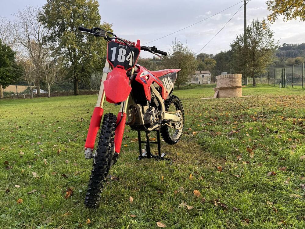 Honda CRF 250R (2023) (2)