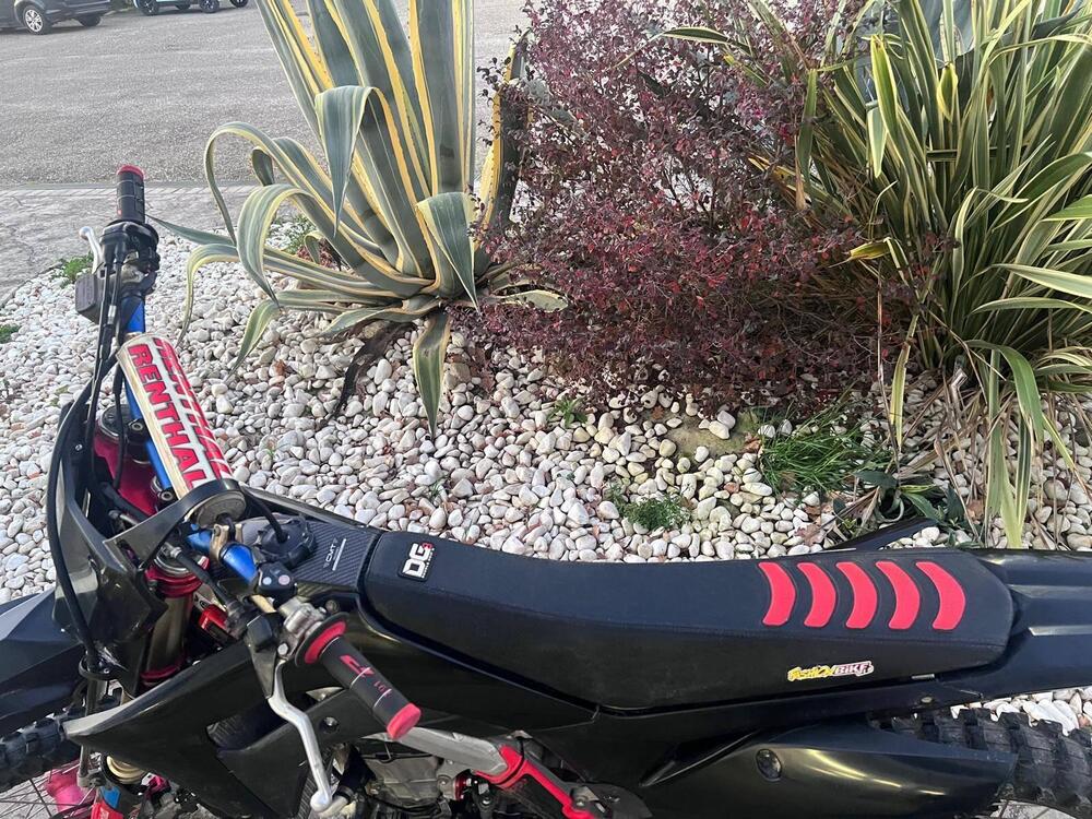 Honda CRF 450R (2017) (12)