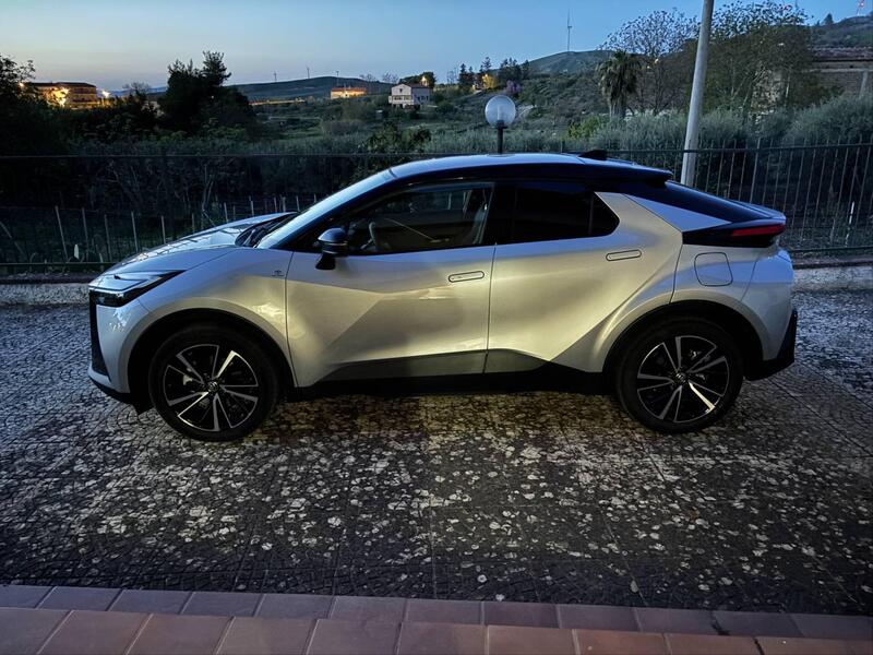 Toyota Toyota C-HR usata a Palermo (4)