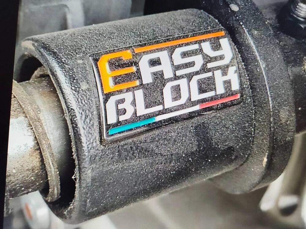 Piaggio Beverly 400 ABS-ASR (2021 - 24) (2)