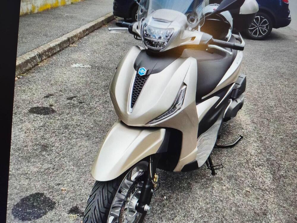 Piaggio Beverly 400 ABS-ASR (2021 - 24) (3)