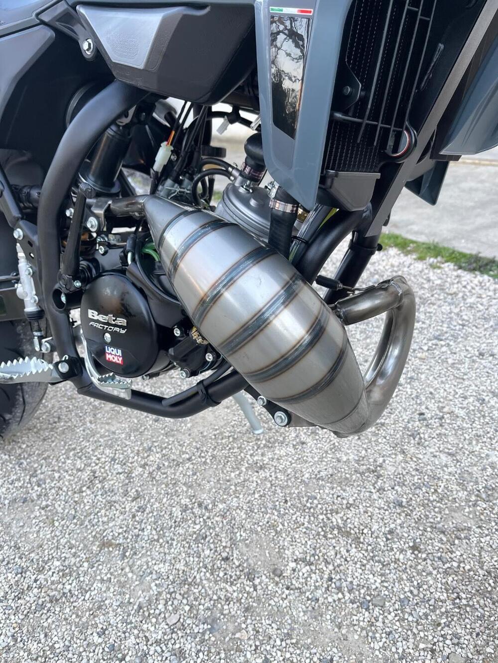 Betamotor RR 50 Motard - X Special Edition (2024 - 26) (2)