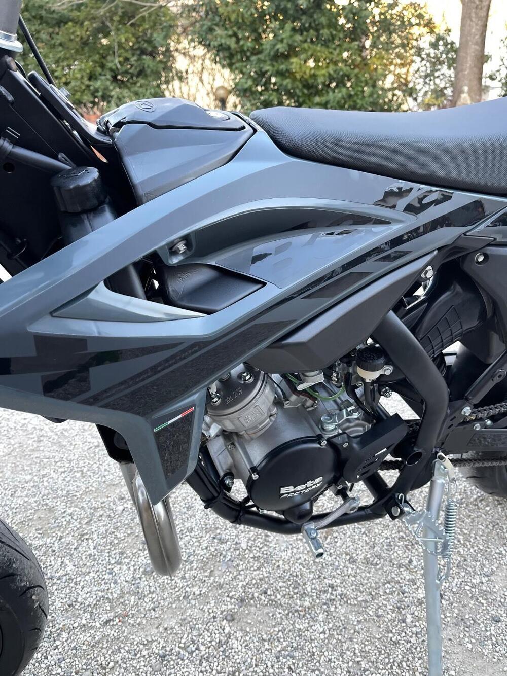 Betamotor RR 50 Motard - X Special Edition (2024 - 26) (5)
