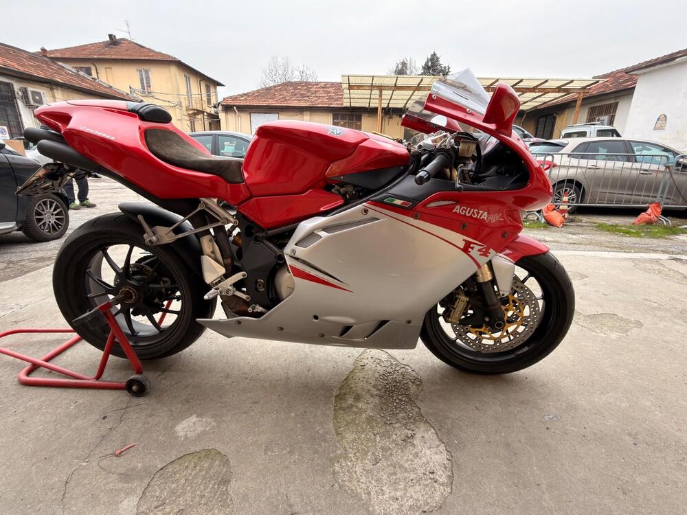 MV Agusta F4 1000 R 1+1 (2006 - 08) (4)