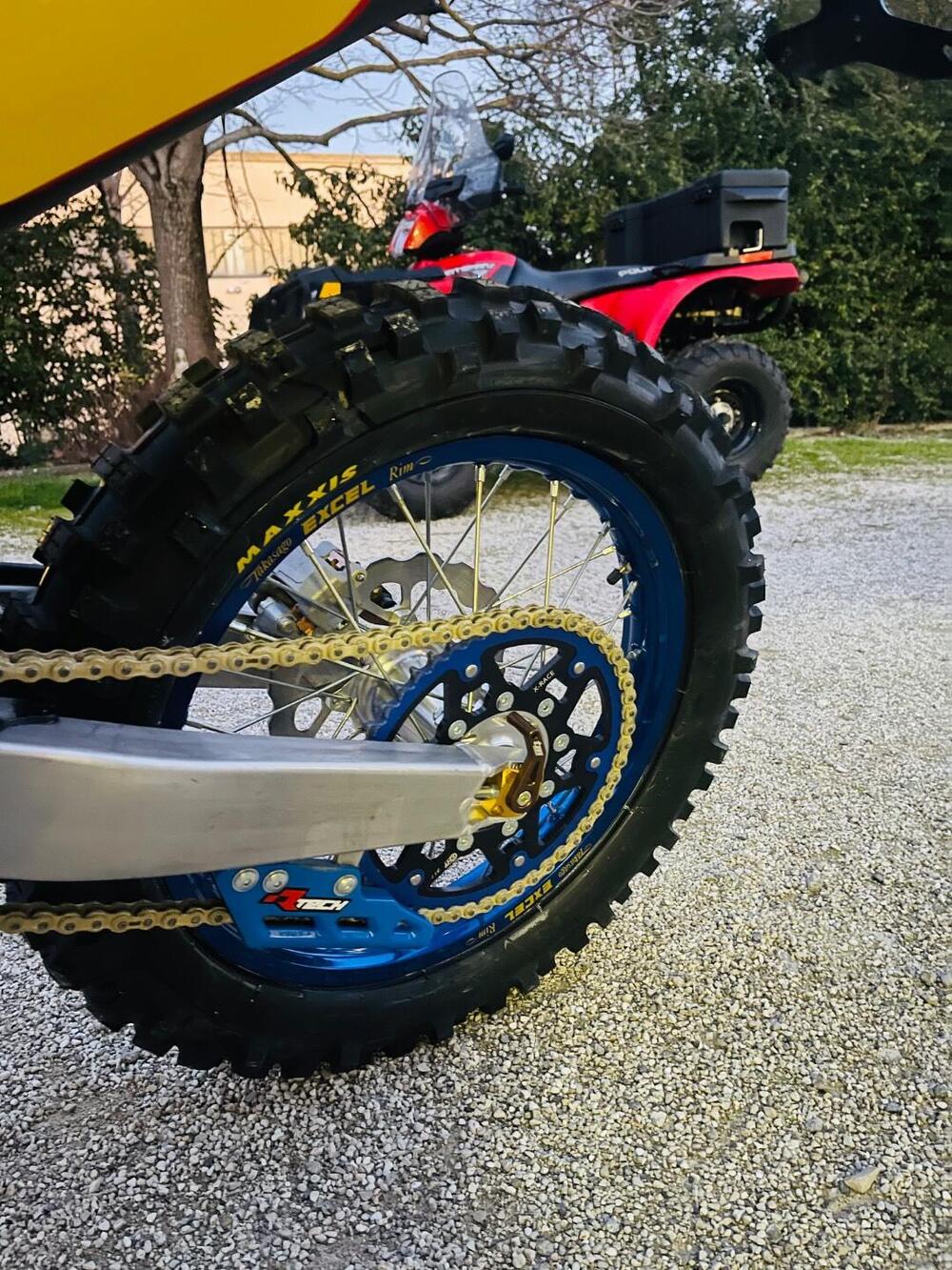 Tm Moto EN 125 ES Fi 2T TM Corse (2026) (4)