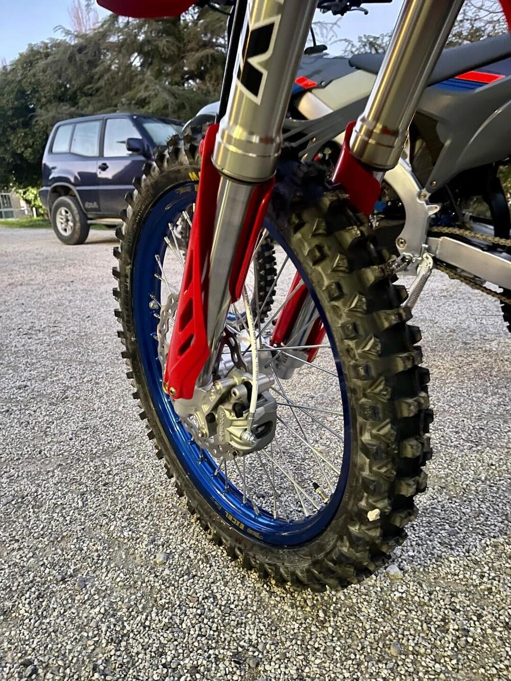 Tm Moto EN 125 ES Fi 2T TM Corse (2026) (5)