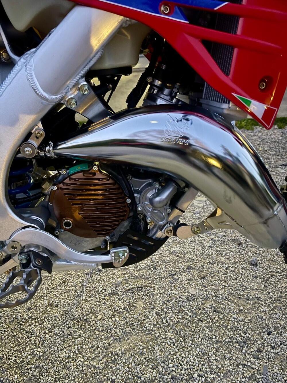 Tm Moto EN 125 ES Fi 2T TM Corse (2026) (6)