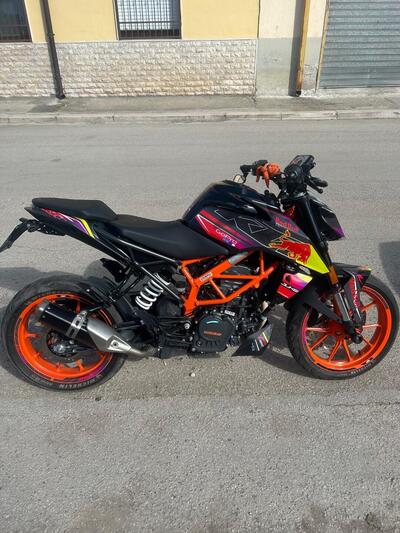 KTM 125 Duke (2021 - 23) usata
