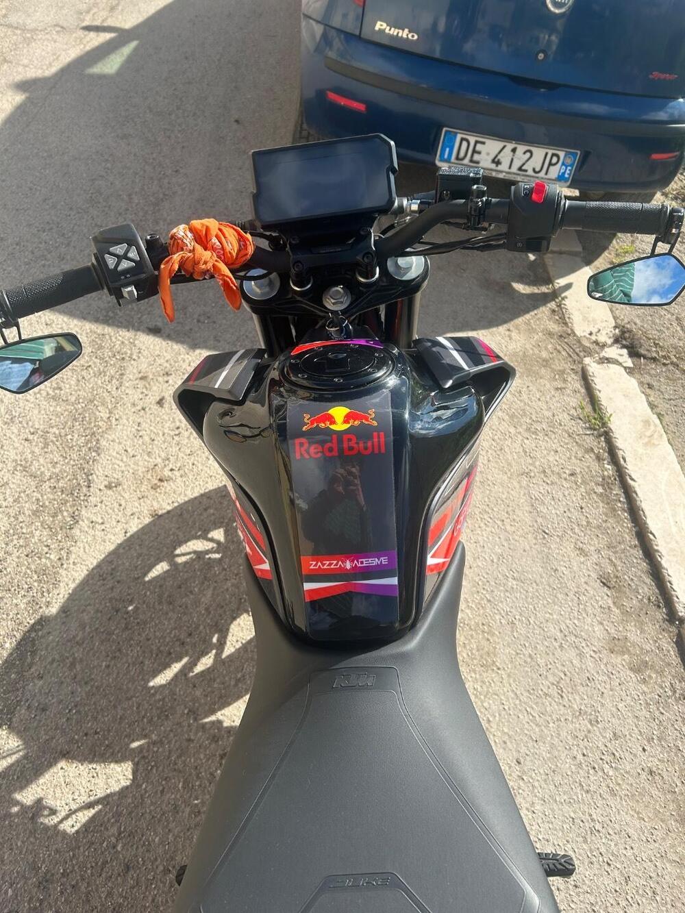 KTM 125 Duke (2021 - 23) (2)