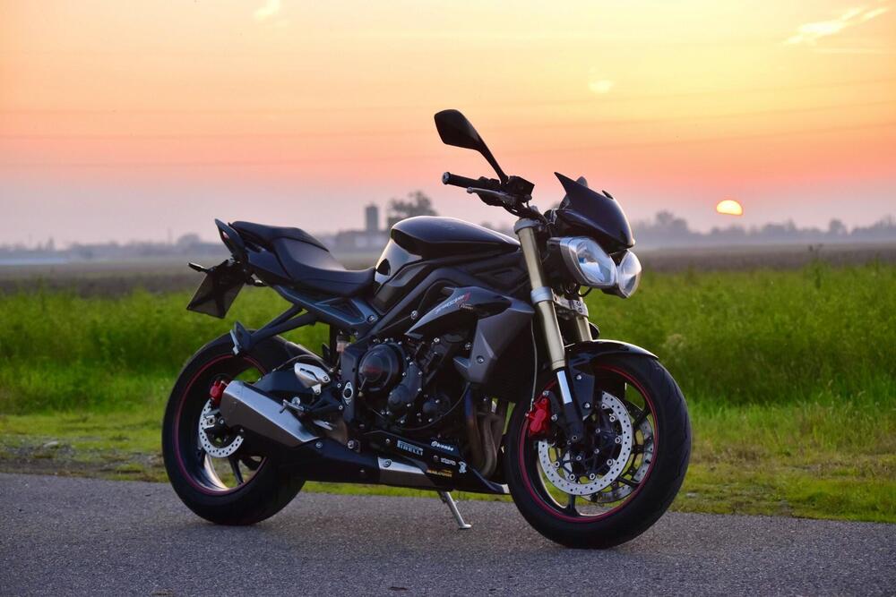 Triumph Street Triple ABS (2013 - 17) (2)