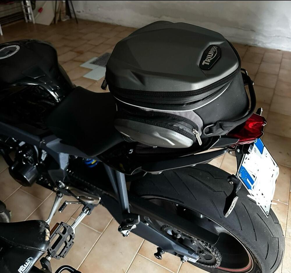 Triumph Street Triple ABS (2013 - 17) (6)