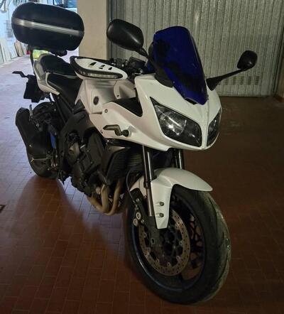 Yamaha FZ1 Fazer (2006 - 16) usata