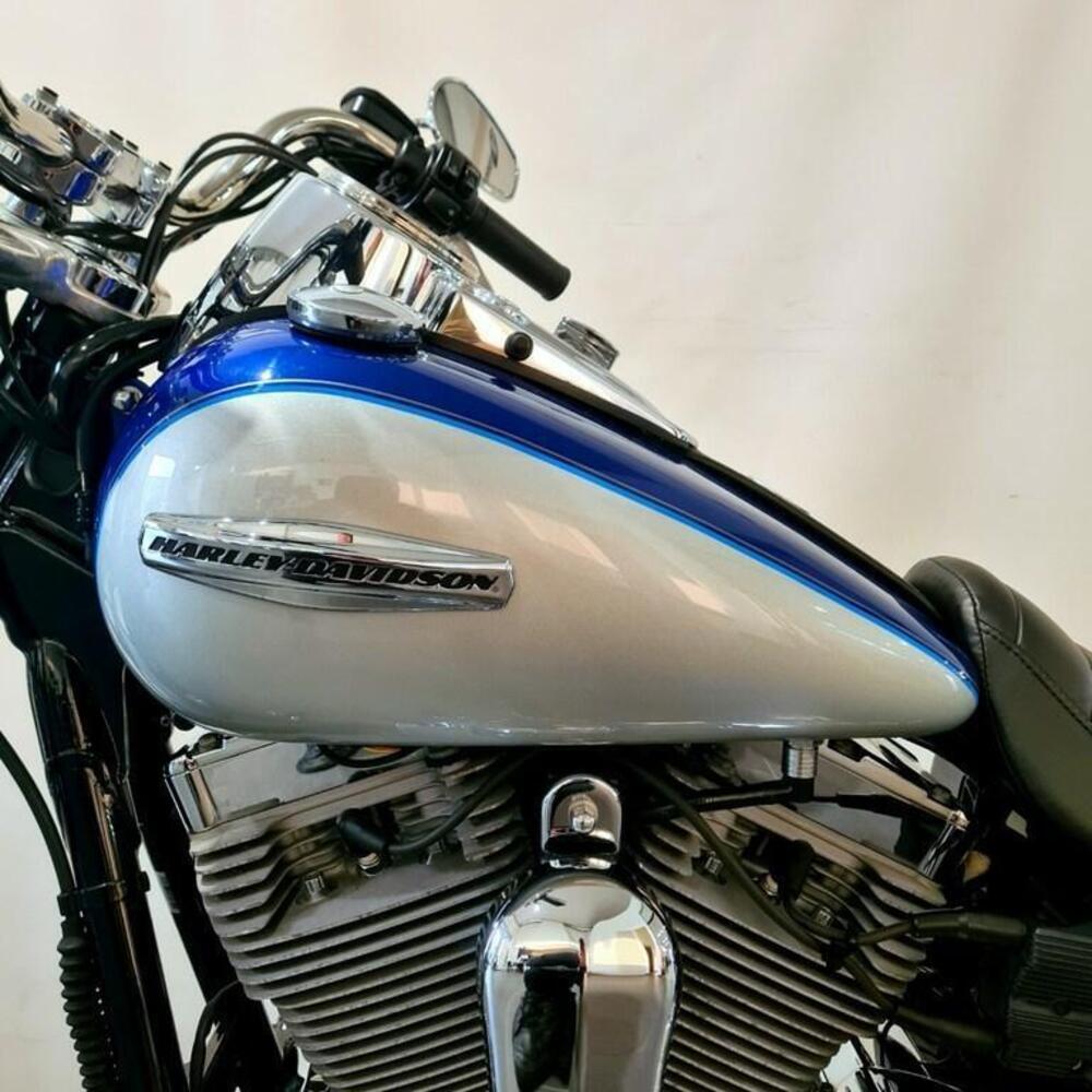 Harley-Davidson 1584 Super Glide Custom (2007) - FXDC (9)