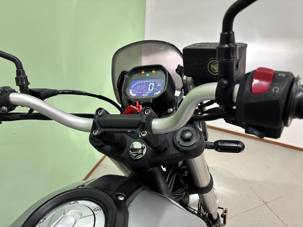 Voge Trofeo 300AC (2021 - 26) (7)