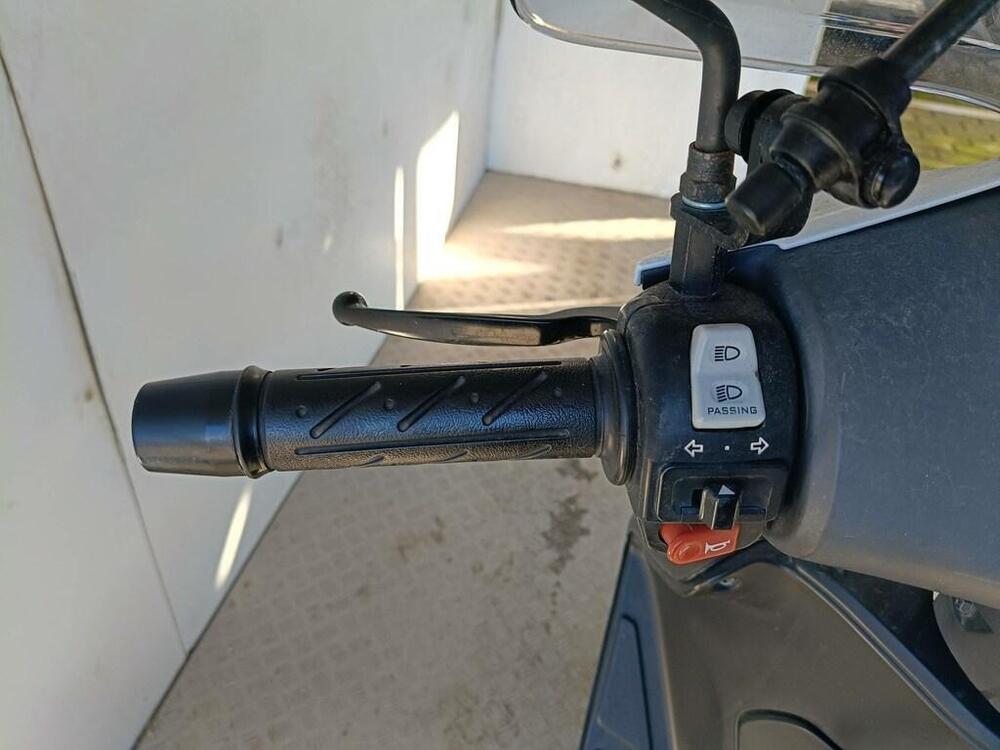 Kymco Agility 200i R16 + (2020) (8)