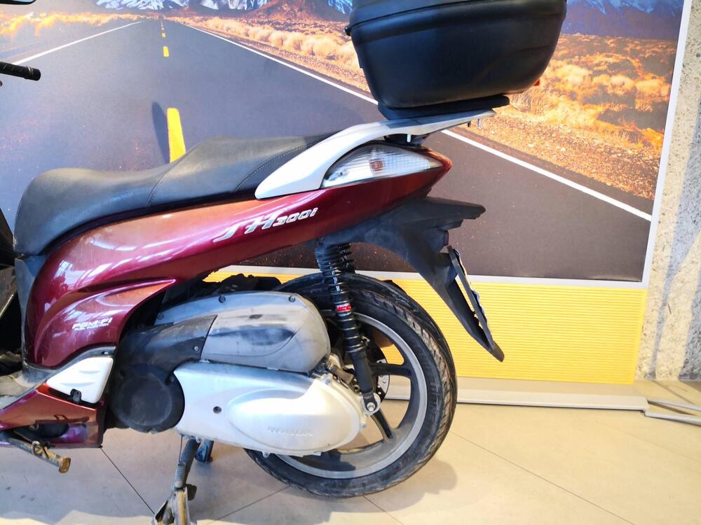 Honda SH 300 i (2006 - 10) (9)