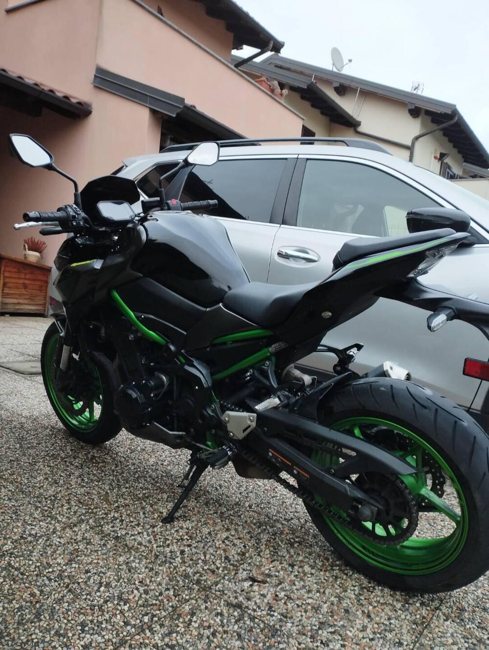 Kawasaki Z 900 (2021 - 24) (2)