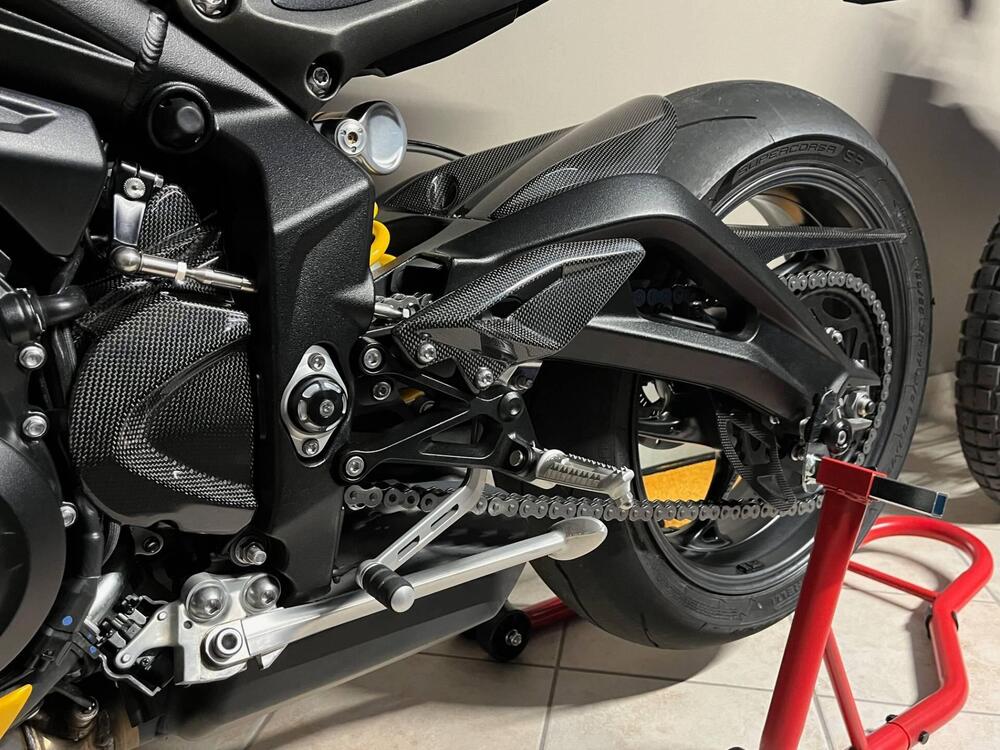 Triumph Street Triple 765 RS (2023 - 26) (3)