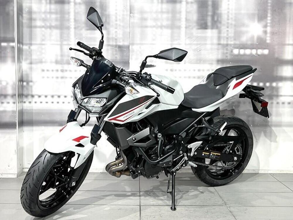 Kawasaki Z 400 (2023) (7)