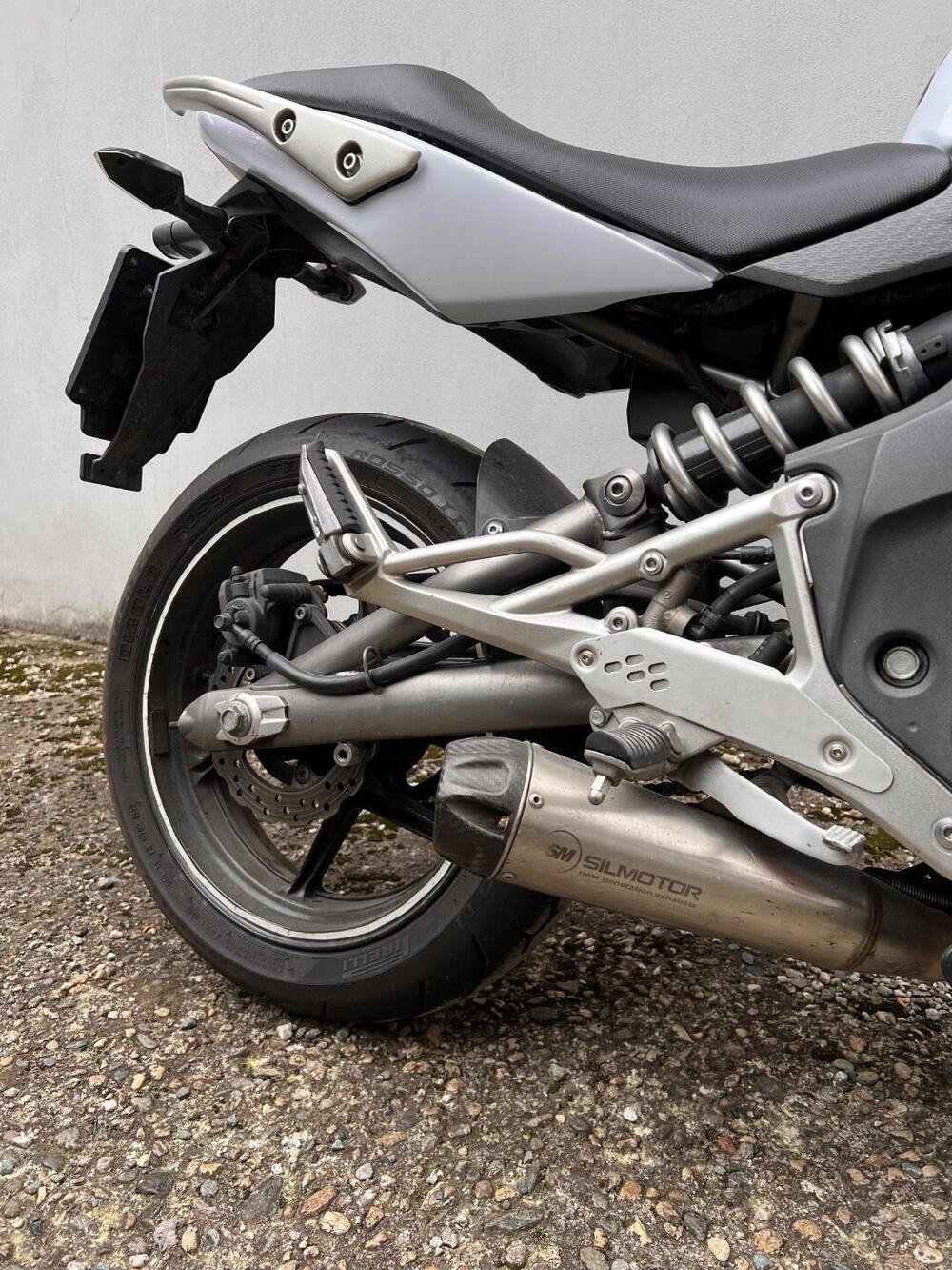 Kawasaki ER-6N (2009 - 11) (5)