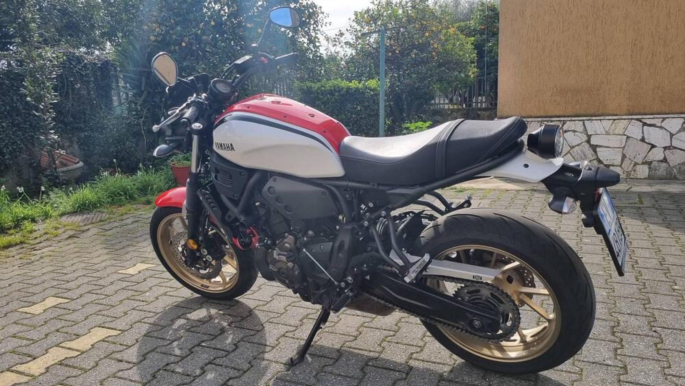 Yamaha XSR 700 XTribute (2021) (2)