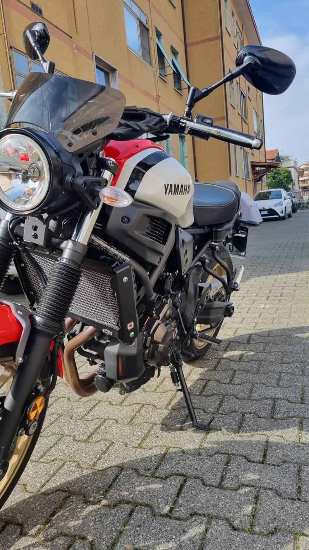 Yamaha XSR 700 XTribute (2021) (4)