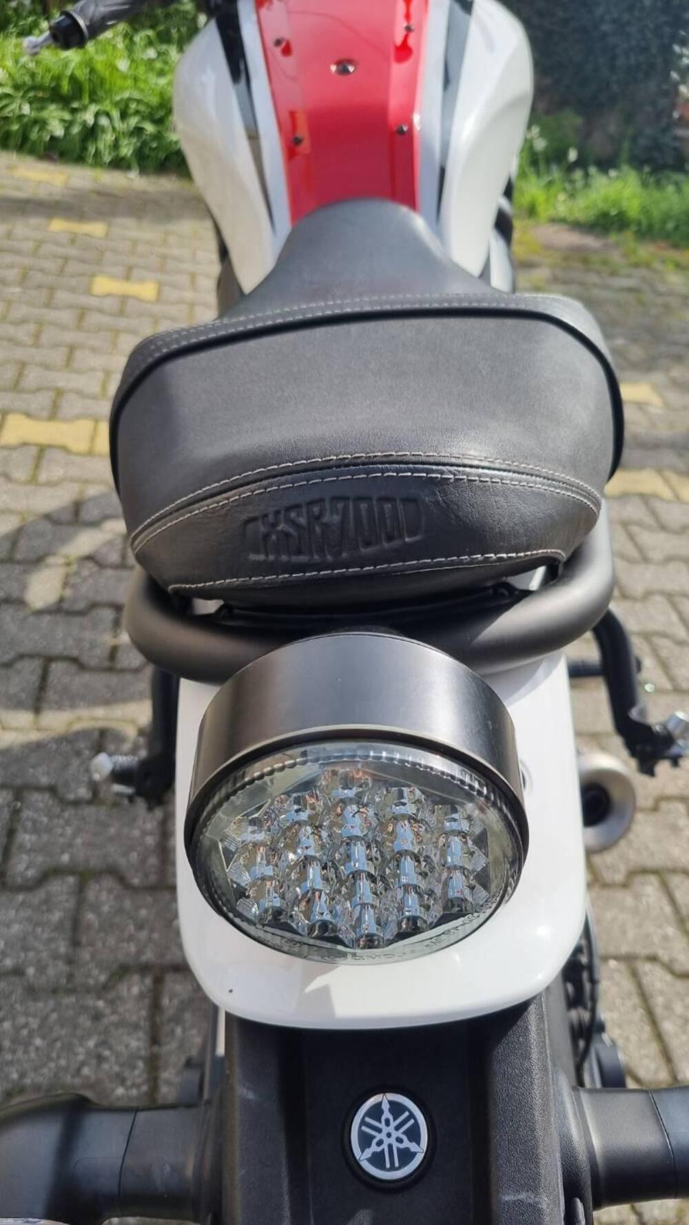 Yamaha XSR 700 XTribute (2021) (9)