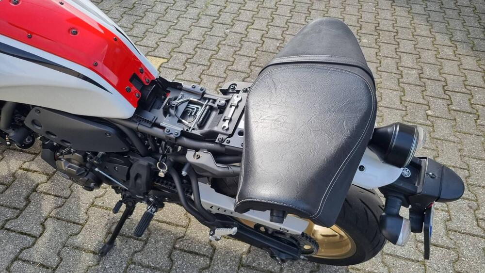Yamaha XSR 700 XTribute (2021) (6)